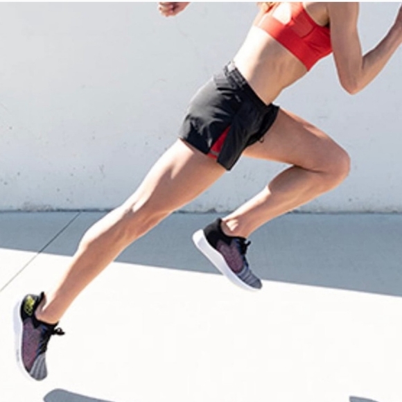 New Balance FuelCell Rebel performance shoes in women size: 12D - Picture 12 of 14